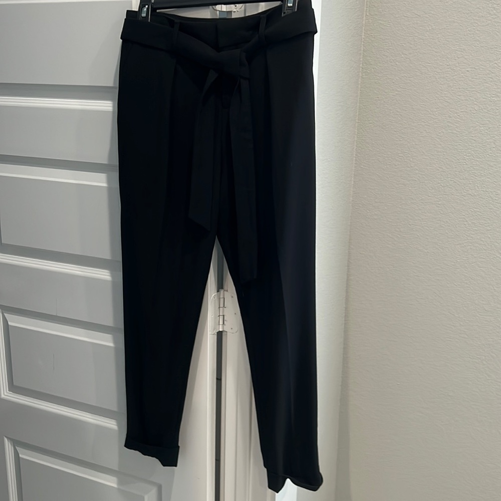Banana Republic black ankle length cuffed trousers with tie